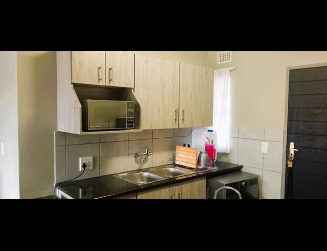 2 BEDROOM APARTMENT FOR SALE IN HEUWELOORD